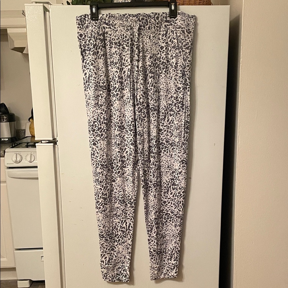 Koolaburra by UGG PL Leopard Print Pajama‎ Pants Pockets
